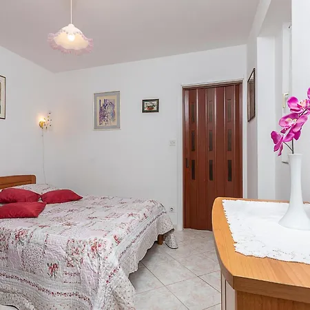 Stunning In With Wifi Apartman Barbariga