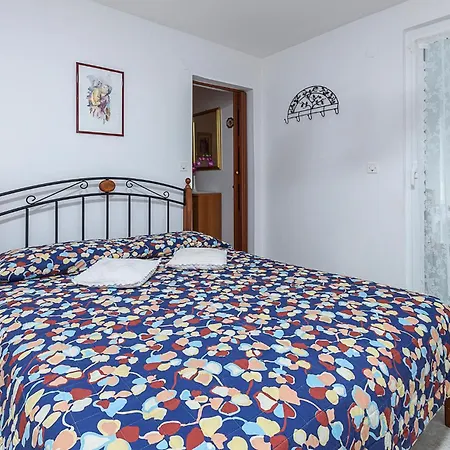 Stunning In With Wifi Apartman