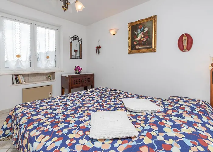 Appartement Lovely In With Wifi